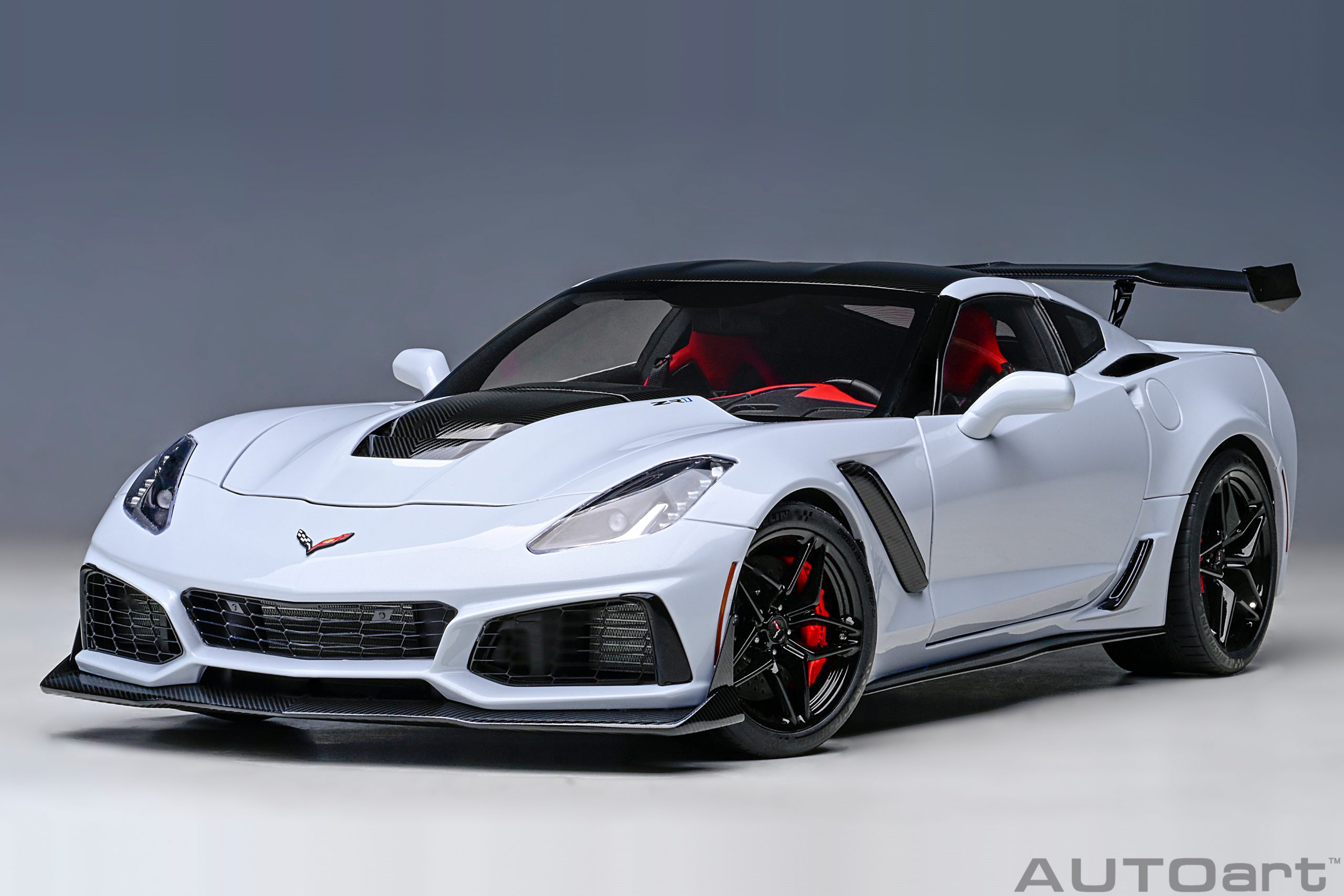 Chevrolet Corvette ZR1 2019 (grey Metallic)