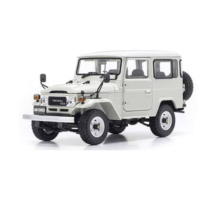 Toyota Land Cruiser 40 Van white