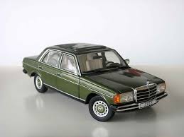 Mercedes Benz 230E W123 Green Revell