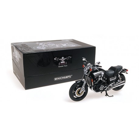 Yamaha V-max Black